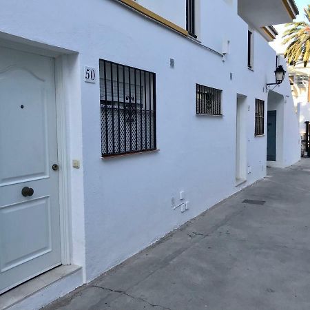 Apartamento Holidays On The Beach 托雷莫利诺斯 外观 照片