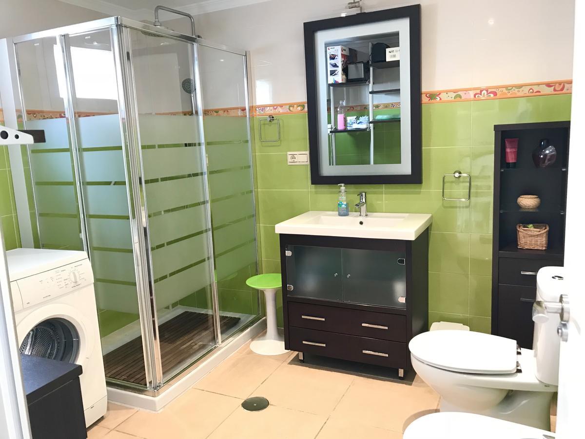 Apartamento Holidays On The Beach 托雷莫利诺斯 外观 照片