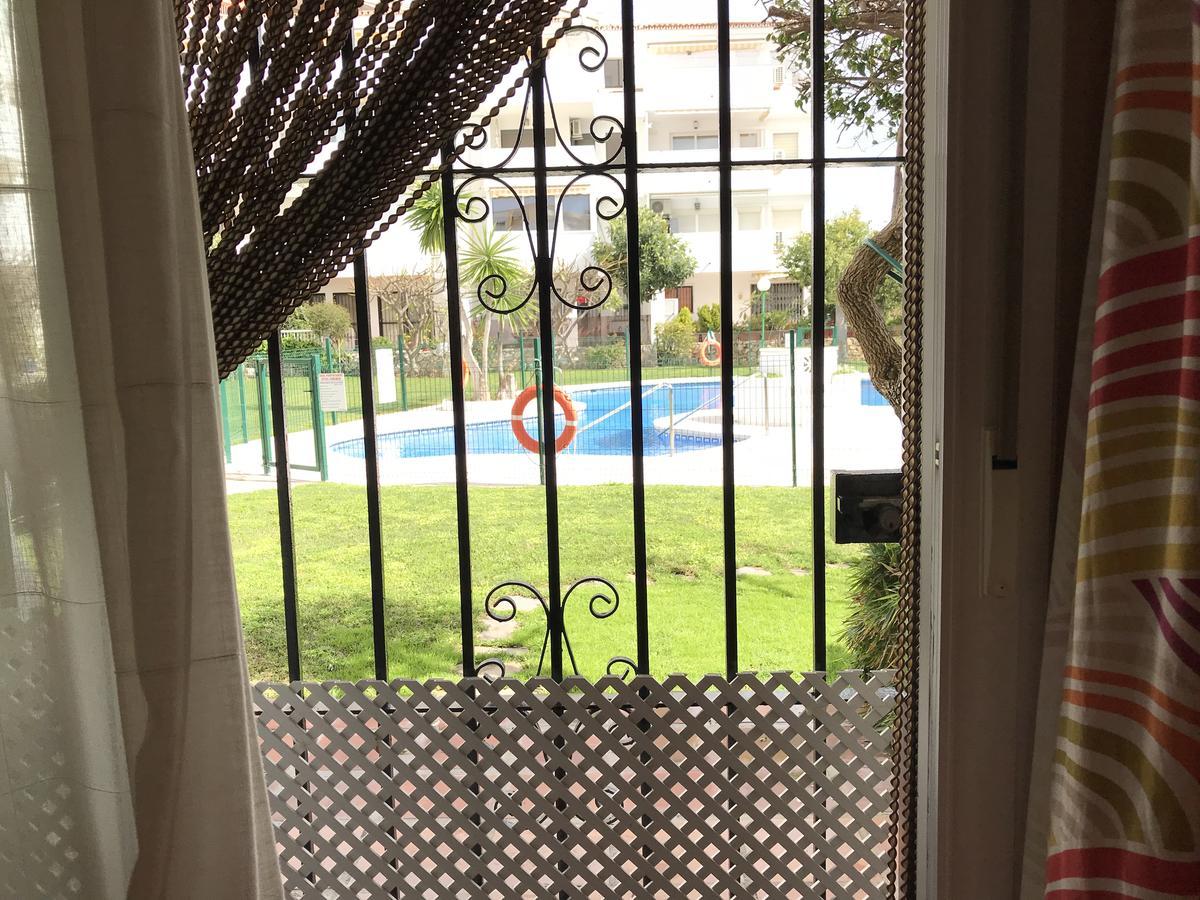 Apartamento Holidays On The Beach 托雷莫利诺斯 外观 照片