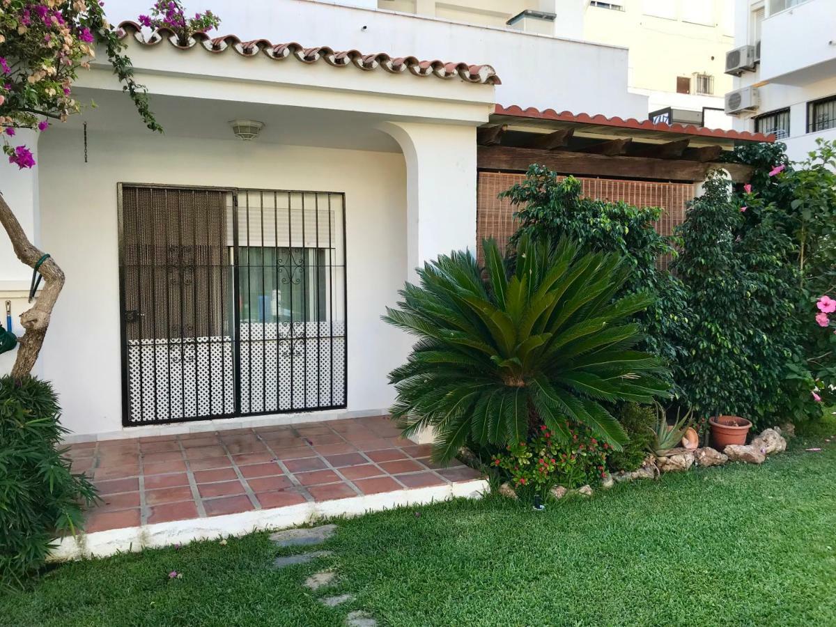 Apartamento Holidays On The Beach 托雷莫利诺斯 外观 照片
